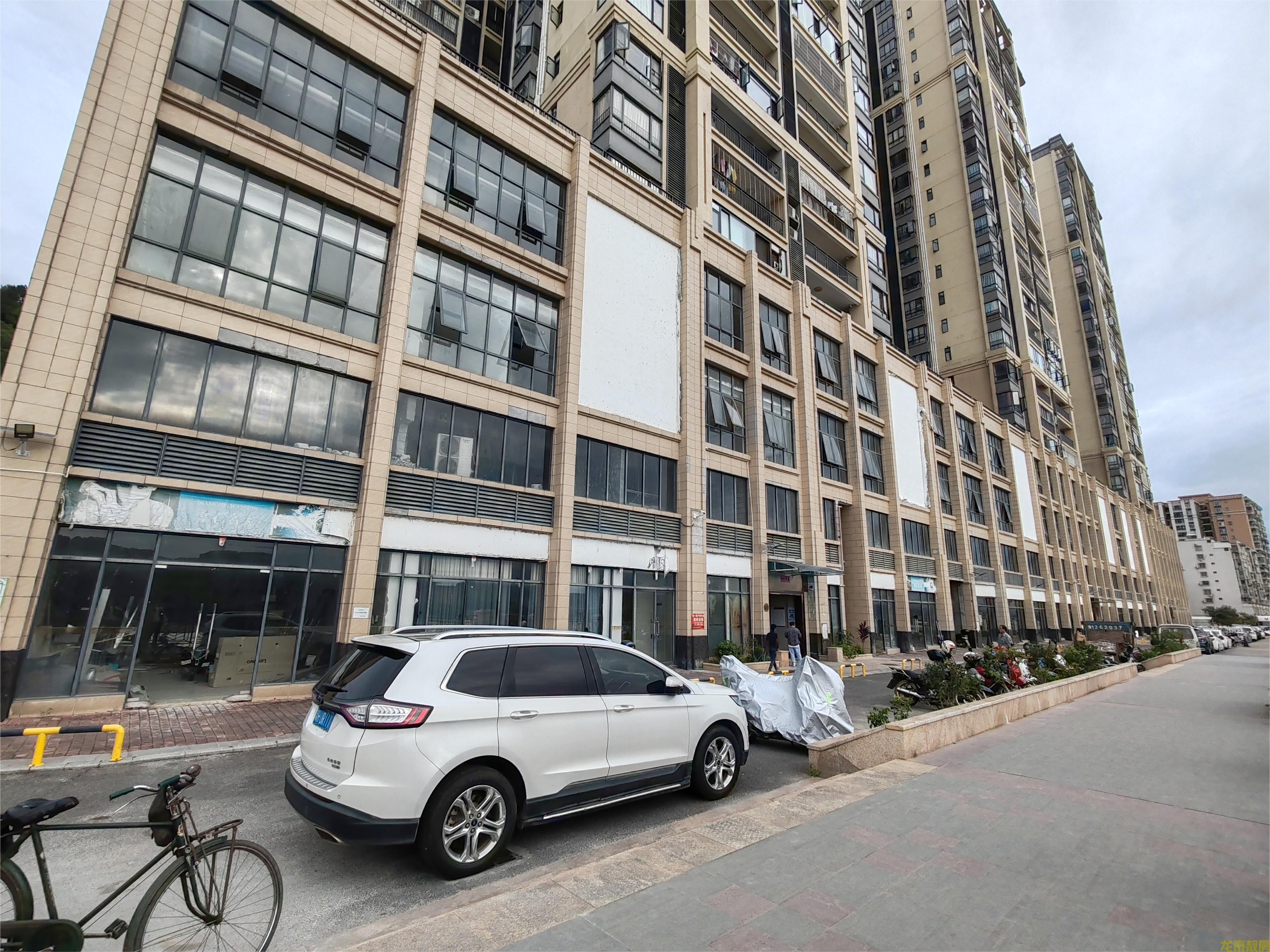 西堤领秀临街商铺出售