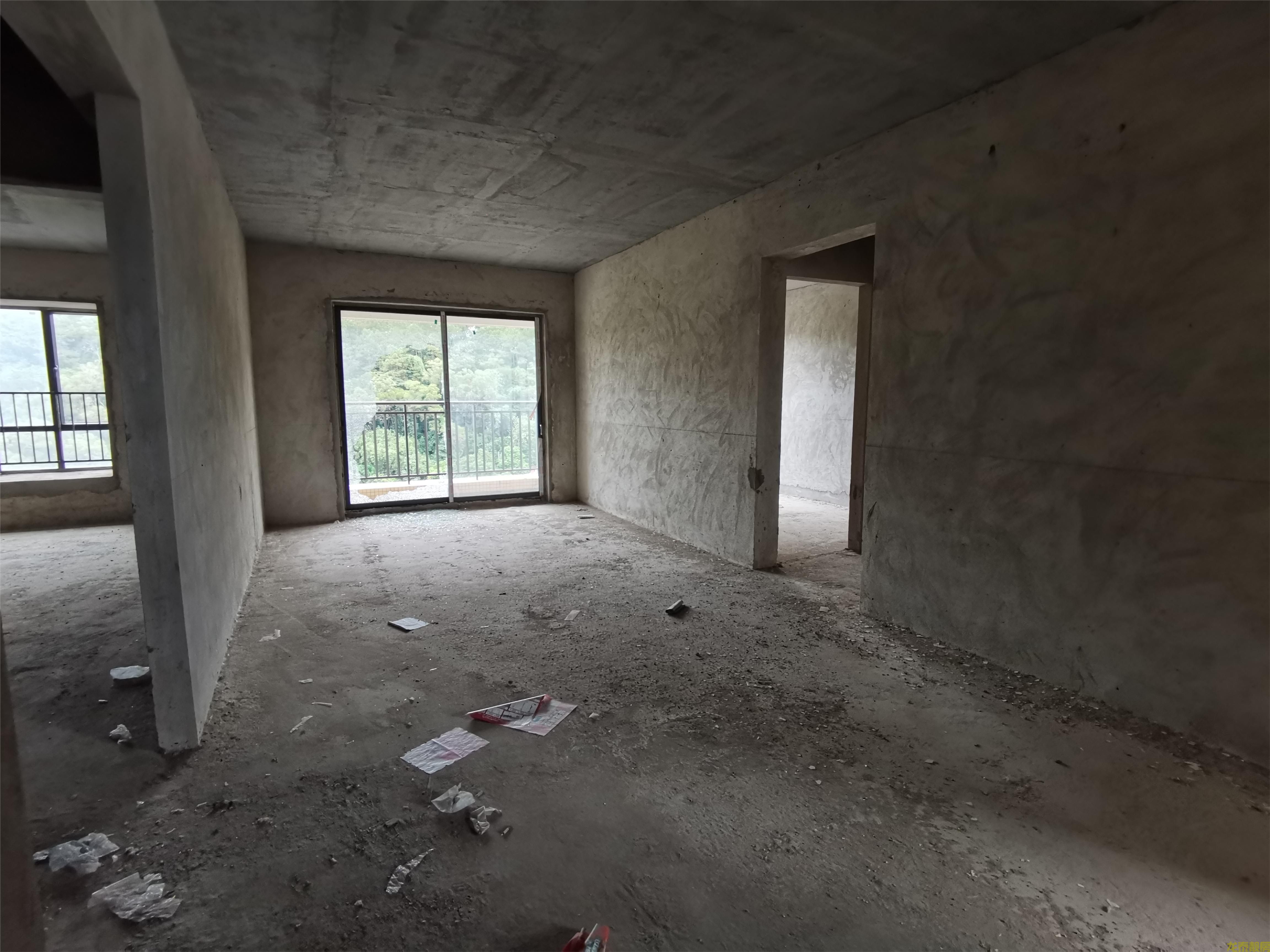 西堤领秀电梯中高层